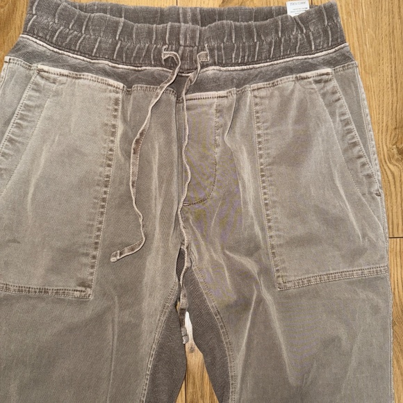 JAMES PERSE - Contrast Sweatpants in Army Green size: 1 - Picture 7 of 13